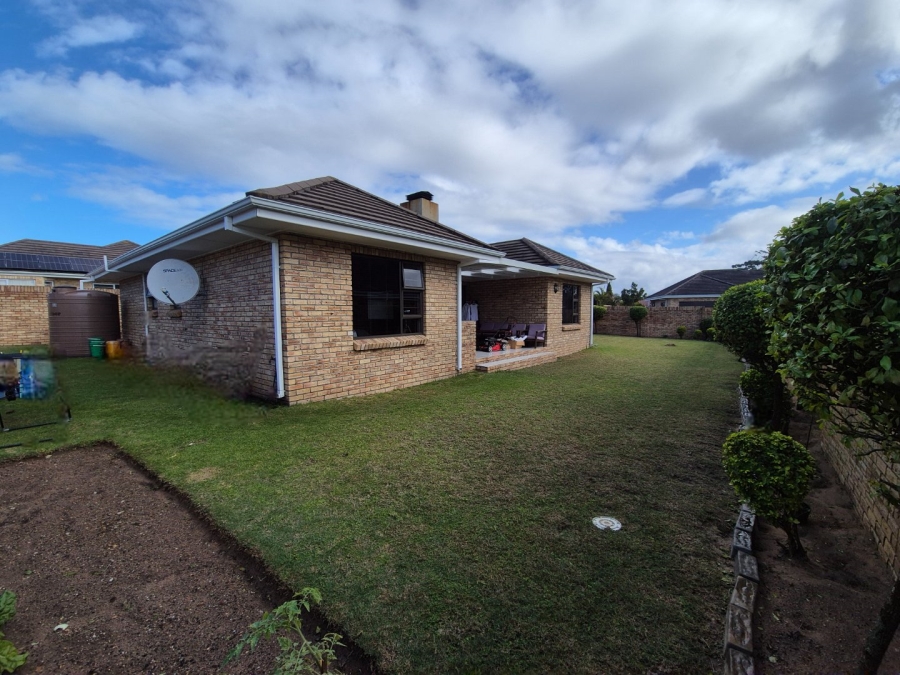 3 Bedroom Property for Sale in Weybridge Park Eastern Cape